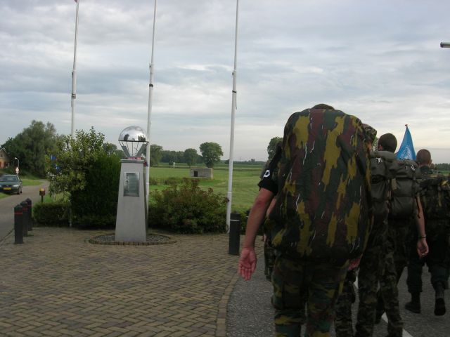 Fallschirmspringerdenkmal bei der Brücke von Grave