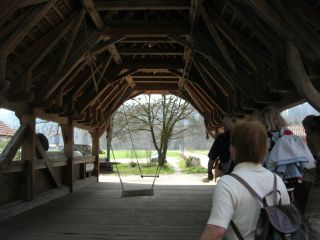 Über diese Brücke gehen wir (und nicht spielen wir)