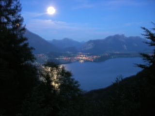 Morgendämmerung am Thunersee